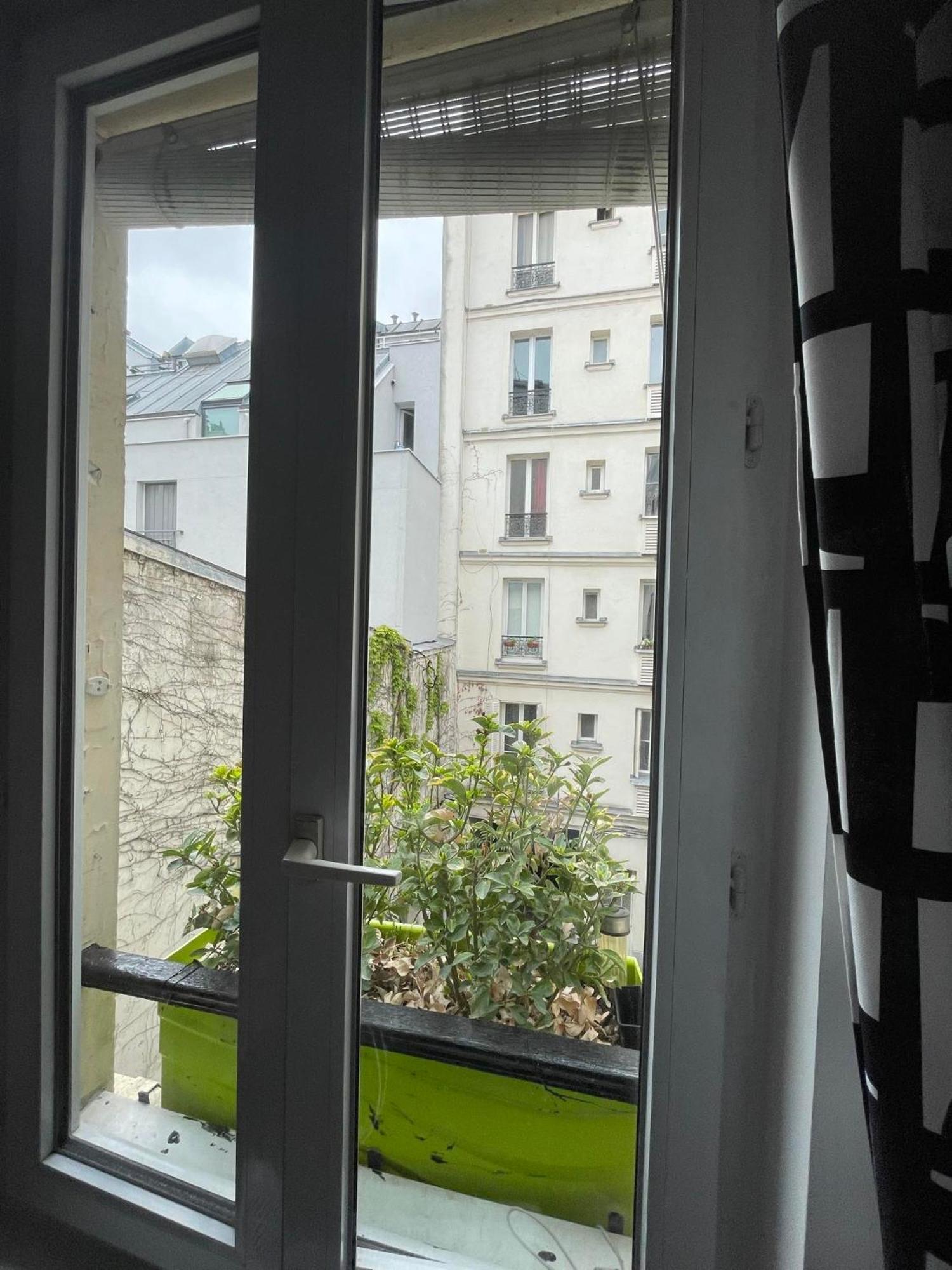 Petit Cocon Parisien ! Paris Centre - Gare Du Nord Apartment Екстериор снимка